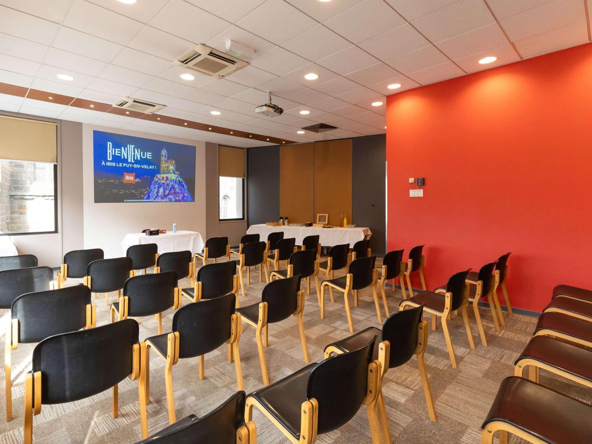 Ibis Le Puy-En-Velay Centre Hotel Exterior foto